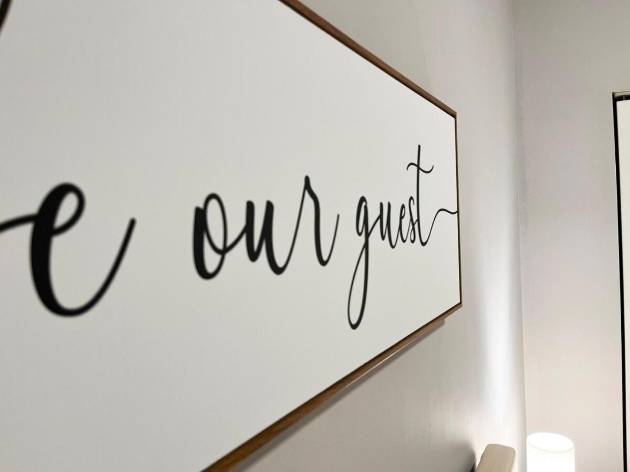 Local Modern Getaway - Ground Floor Apartment Cleveland Bagian luar foto