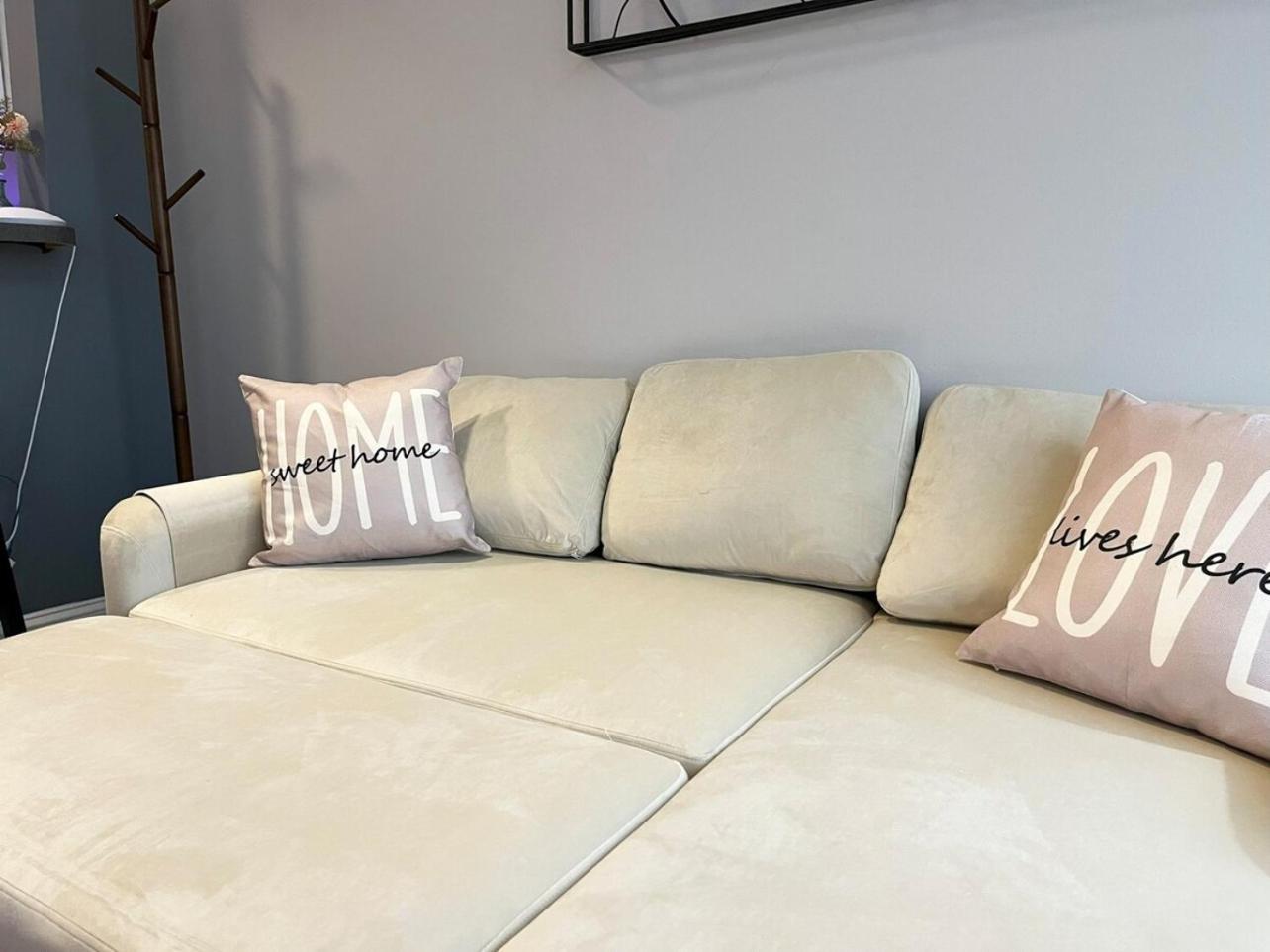 Local Modern Getaway - Ground Floor Apartment Cleveland Bagian luar foto