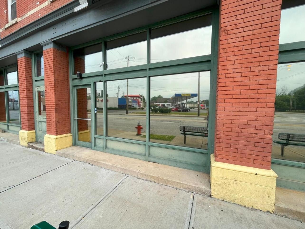 Local Modern Getaway - Ground Floor Apartment Cleveland Bagian luar foto