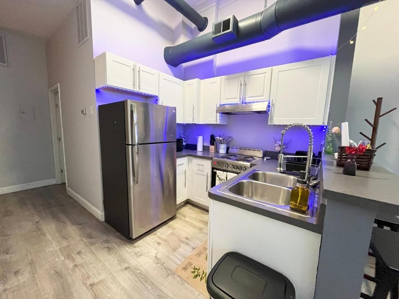 Local Modern Getaway - Ground Floor Apartment Cleveland Bagian luar foto